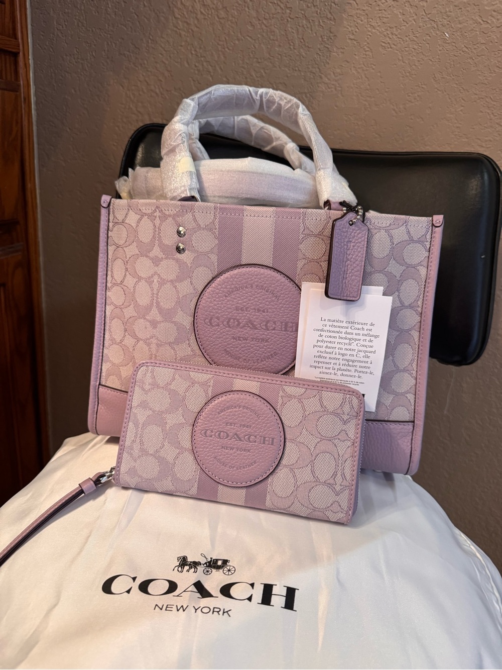 Coach medium purse and wallet new
